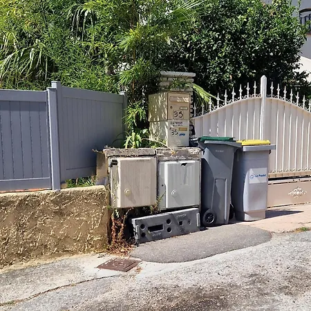 Quarto em Acomodações Particulares Deborah Independante Le Pradet